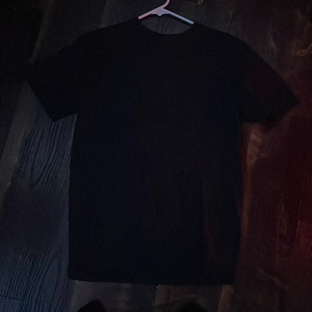 black American Eagle tee shirt